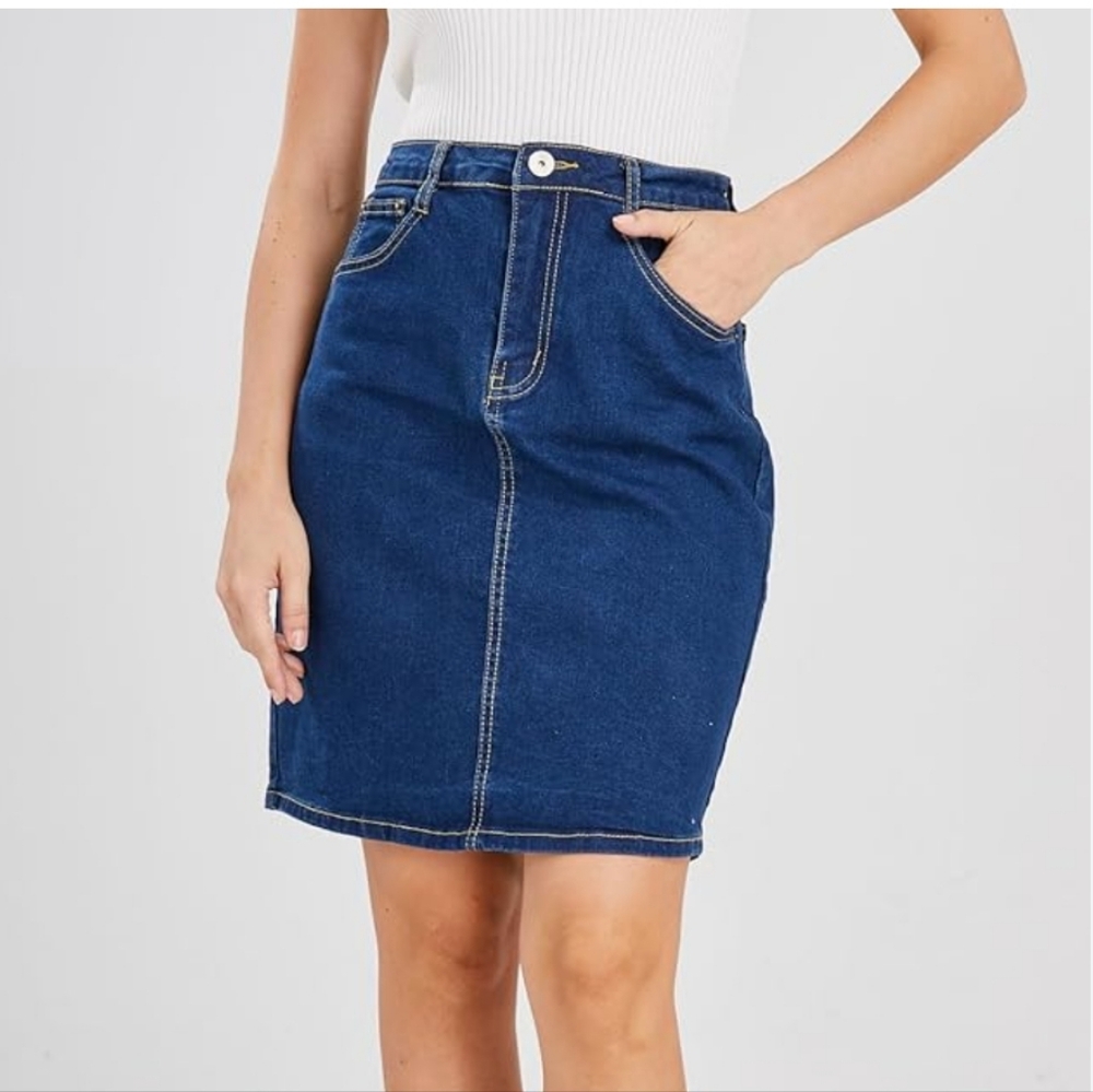 2.1 Denim Stretchy jean skirt
